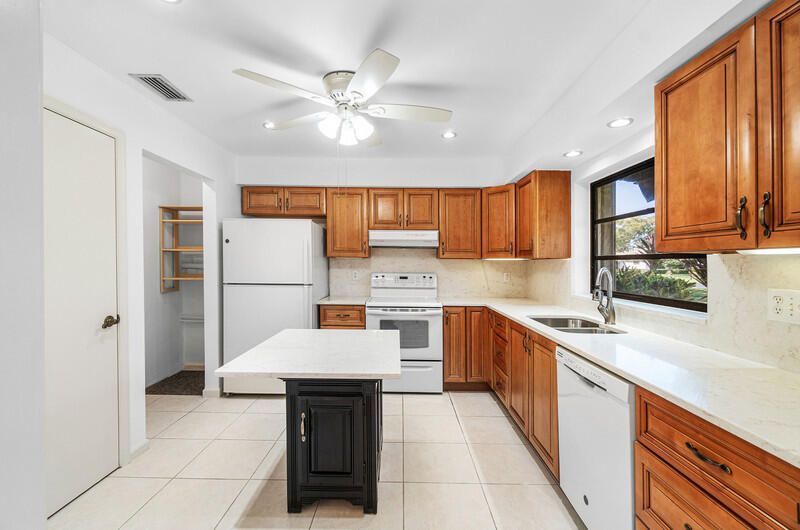 10120 Eaglewood Terrace, Unit B, Boynton Beach, FL 33436 Photo