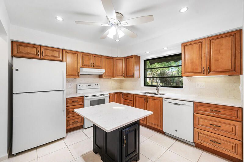 10120 Eaglewood Terrace, Unit B, Boynton Beach, FL 33436 Photo