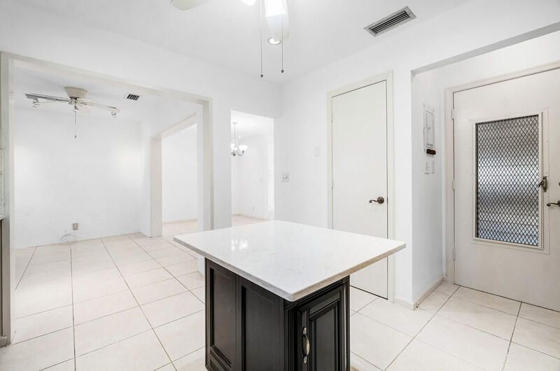 10120 Eaglewood Terrace, Unit B, Boynton Beach, FL 33436 Photo