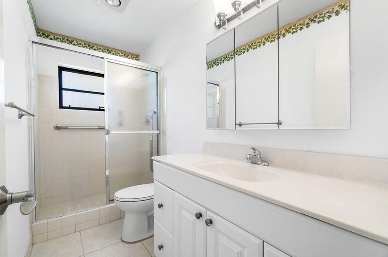 10120 Eaglewood Terrace, Unit B, Boynton Beach, FL 33436 Photo
