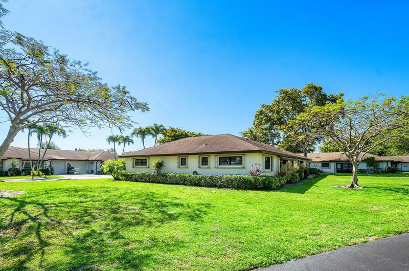 10120 Eaglewood Terrace, Unit B, Boynton Beach, FL 33436 Photo