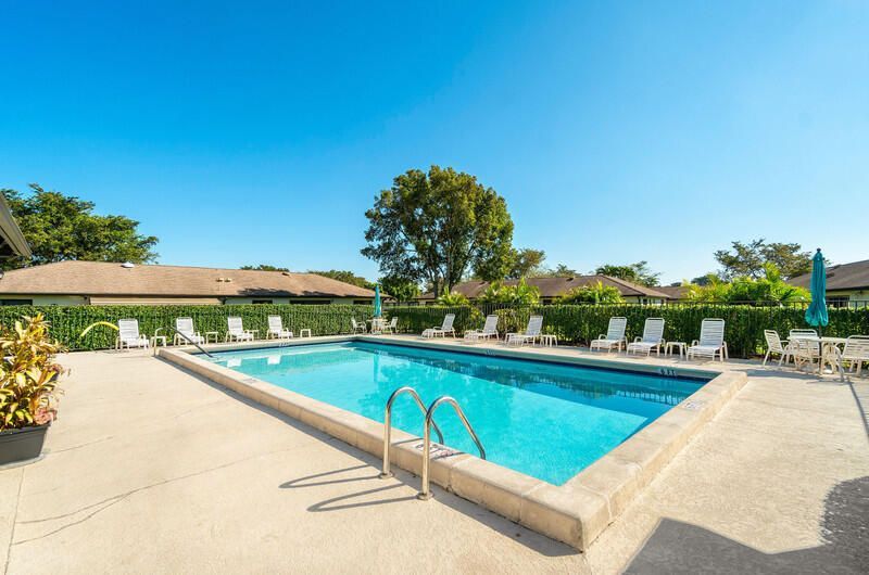 10120 Eaglewood Terrace, Unit B, Boynton Beach, FL 33436 Photo