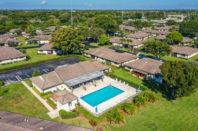 10120 Eaglewood Terrace, Unit B, Boynton Beach, FL 33436 Photo