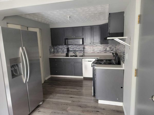 3810 Charbonnett Court , Columbus, OH 43232