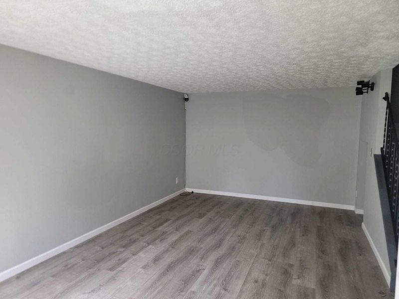 3810 Charbonnett Court , Columbus, OH 43232 Photo 2