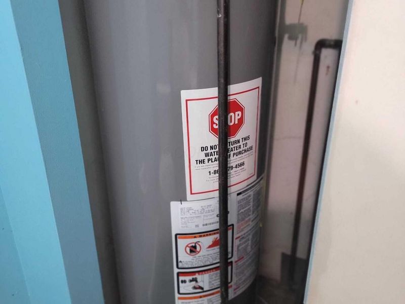 3810 Charbonnett Court , Columbus, OH 43232 Photo 6