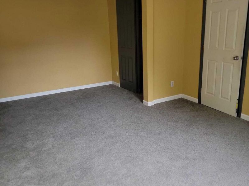 3810 Charbonnett Court , Columbus, OH 43232 Photo 8