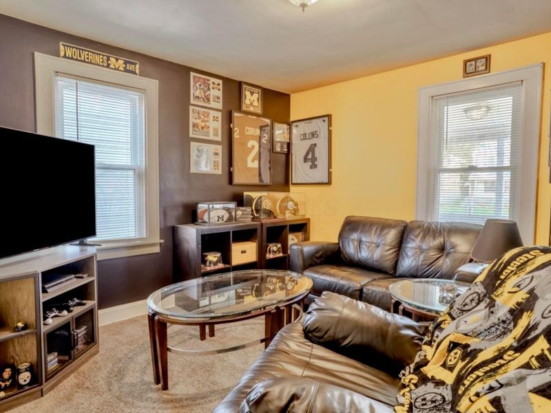 586 S Hague Avenue , Columbus, OH 43204 Photo 13