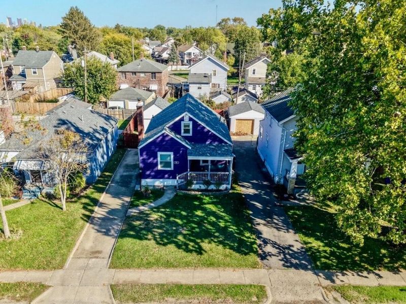 586 S Hague Avenue , Columbus, OH 43204 Photo 2