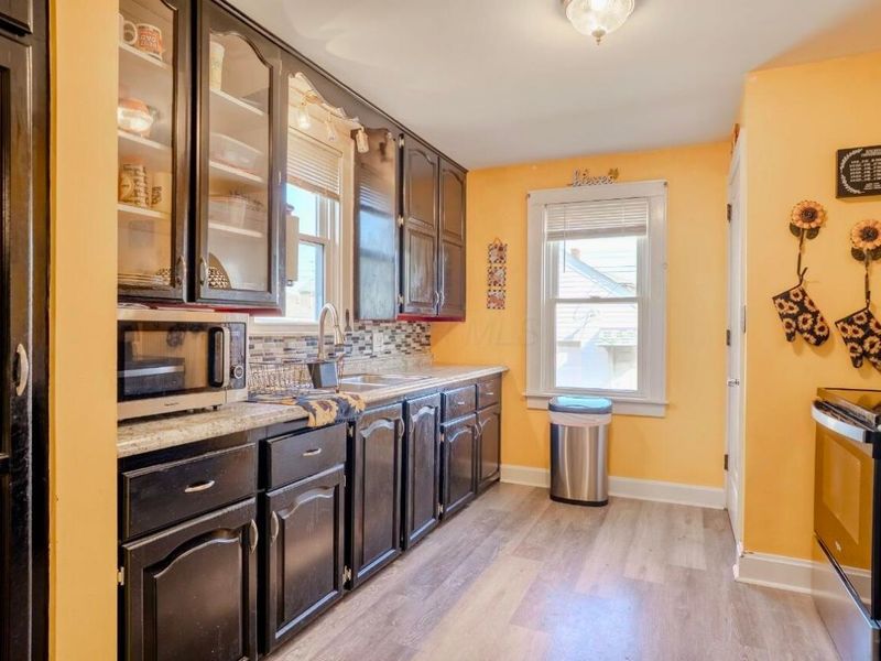 586 S Hague Avenue , Columbus, OH 43204 Photo 9