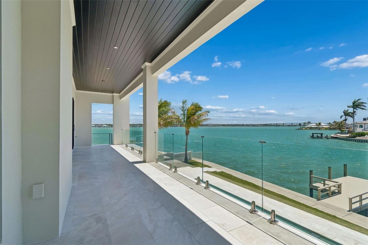 236 Howard Drive, Belleair Beach, FL 33786 Photo