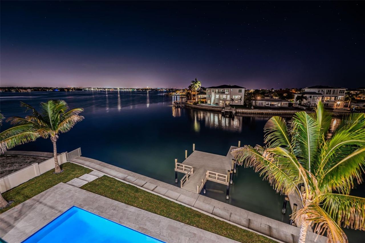 236 Howard Drive, Belleair Beach, FL 33786 Photo