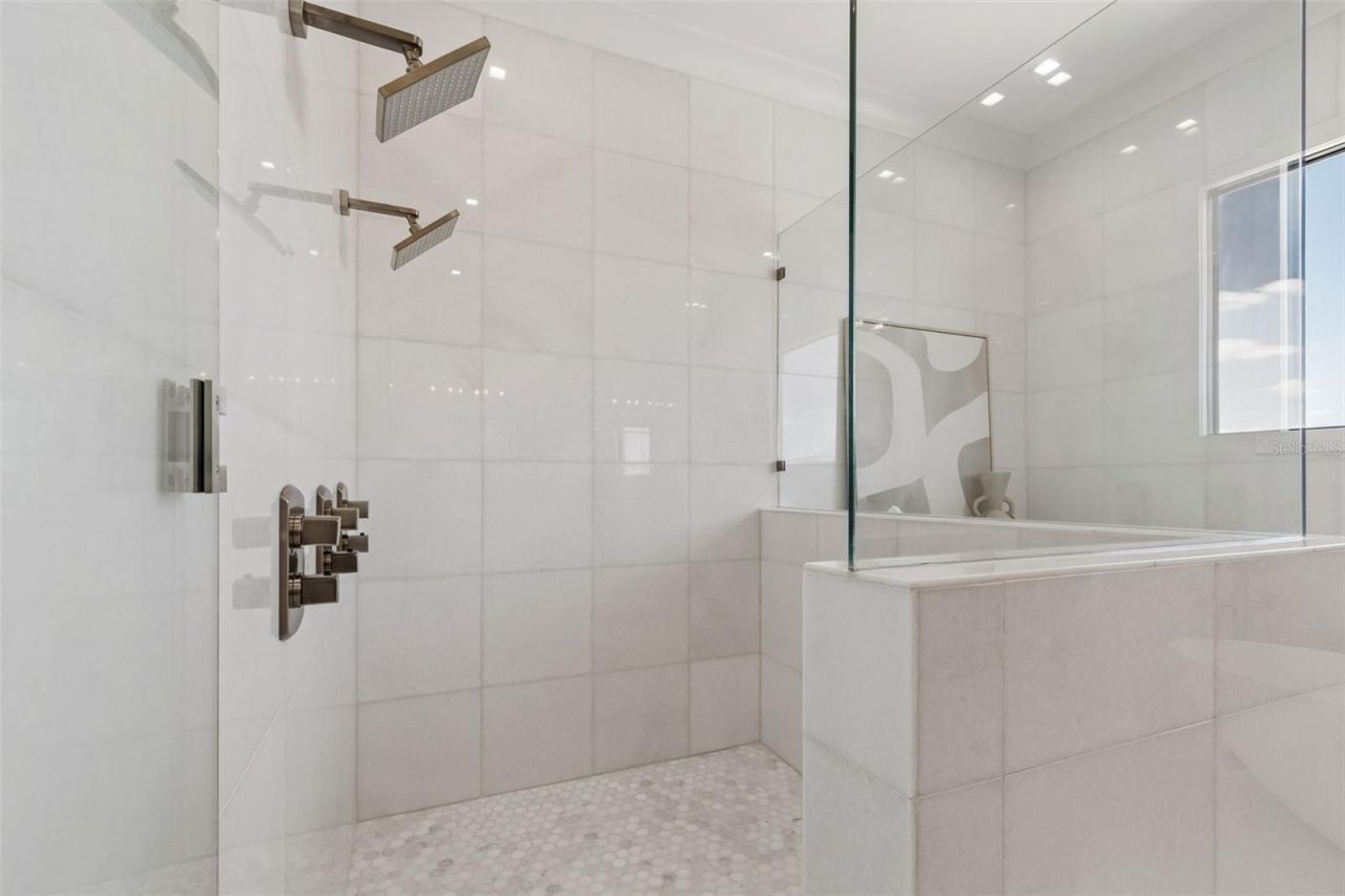 236 Howard Drive, Belleair Beach, FL 33786 Photo