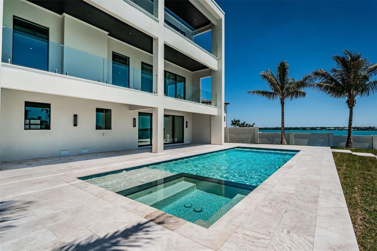 236 Howard Drive, Belleair Beach, FL 33786 Photo