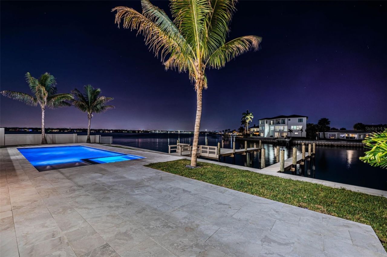 236 Howard Drive, Belleair Beach, FL 33786 Photo