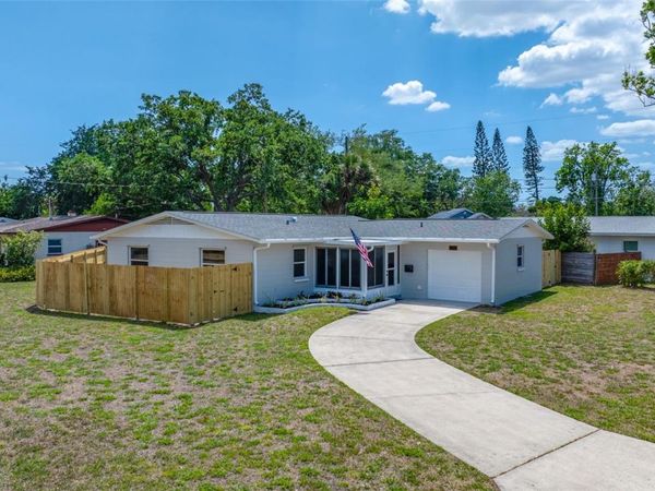 1100 81ST AVENUE N, ST PETERSBURG, FL 33702