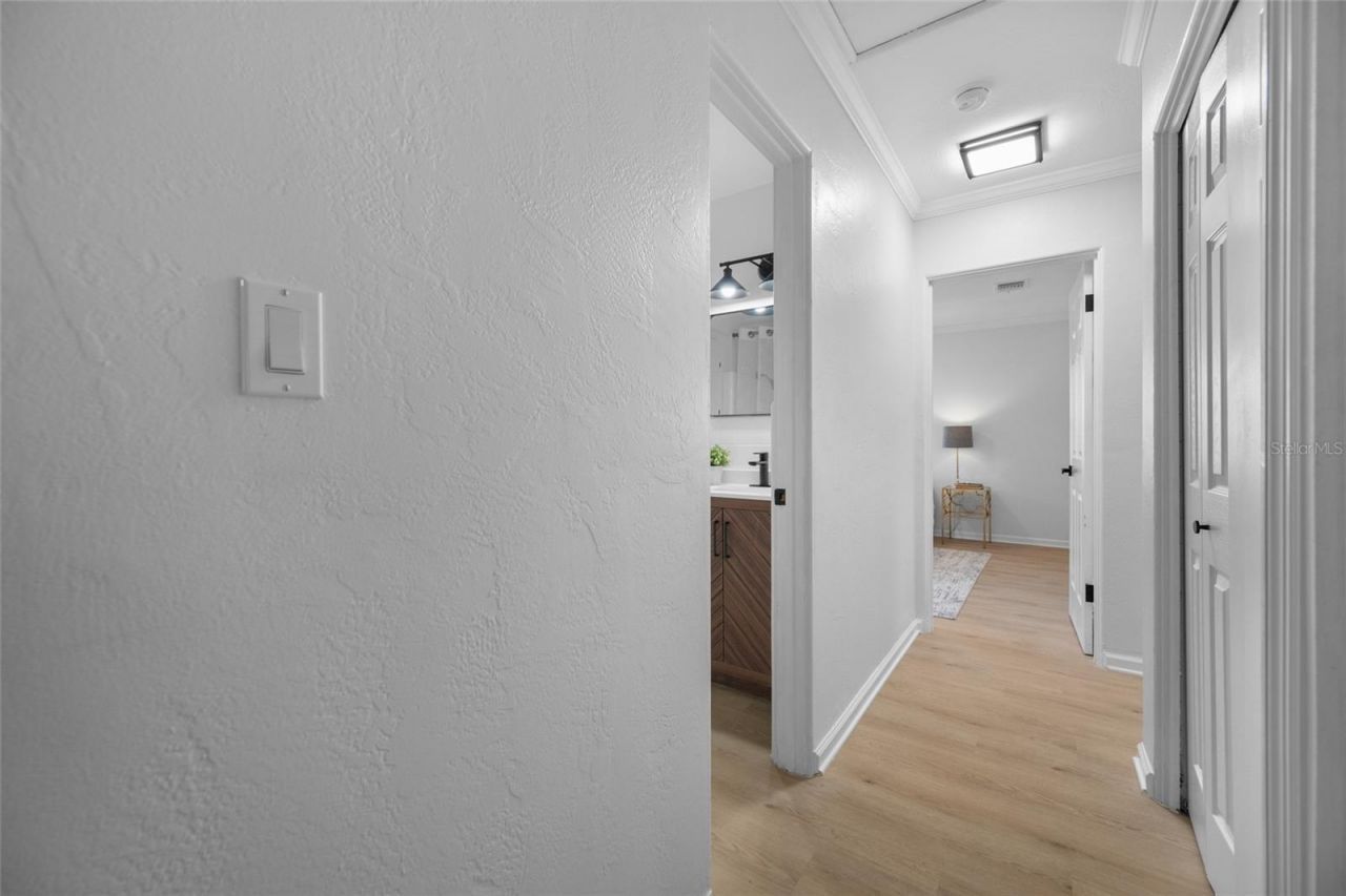 1100 81st Avenue N, Saint Petersburg, FL 33702 Photo