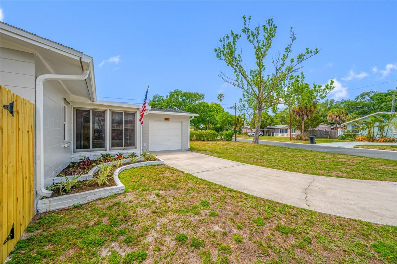 1100 81st Avenue N, Saint Petersburg, FL 33702 Photo