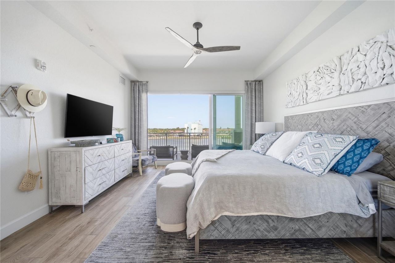 20001 Gulf Boulevard, Unit 405, Indian Shores, FL 33785 Photo