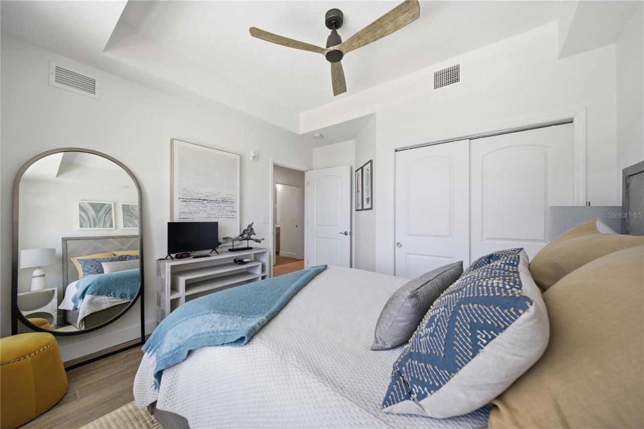 20001 Gulf Boulevard, Unit 405, Indian Shores, FL 33785 Photo
