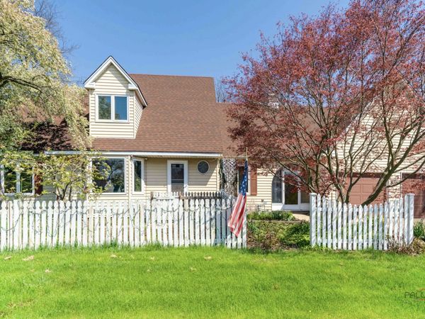 807 Burris Avenue , Lake Bluff, IL 60044