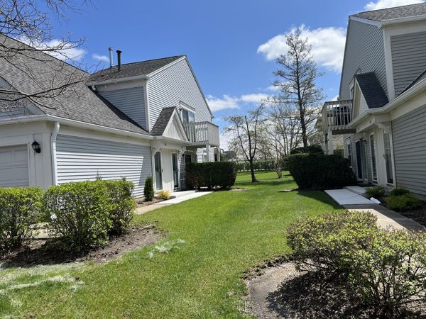 1299 Longacre Lane, Wheeling, IL 60090