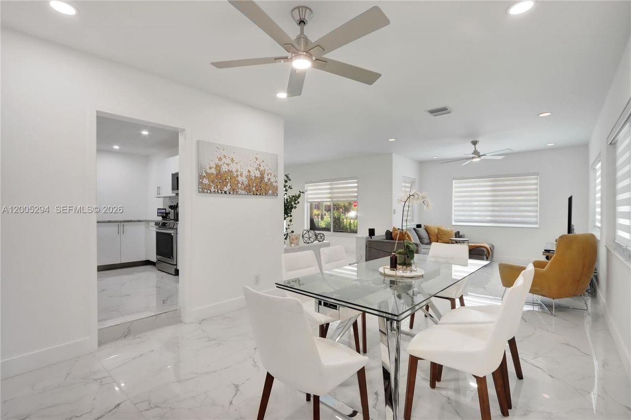 2101 NW 26th St , Miami, FL 33142 Photo
