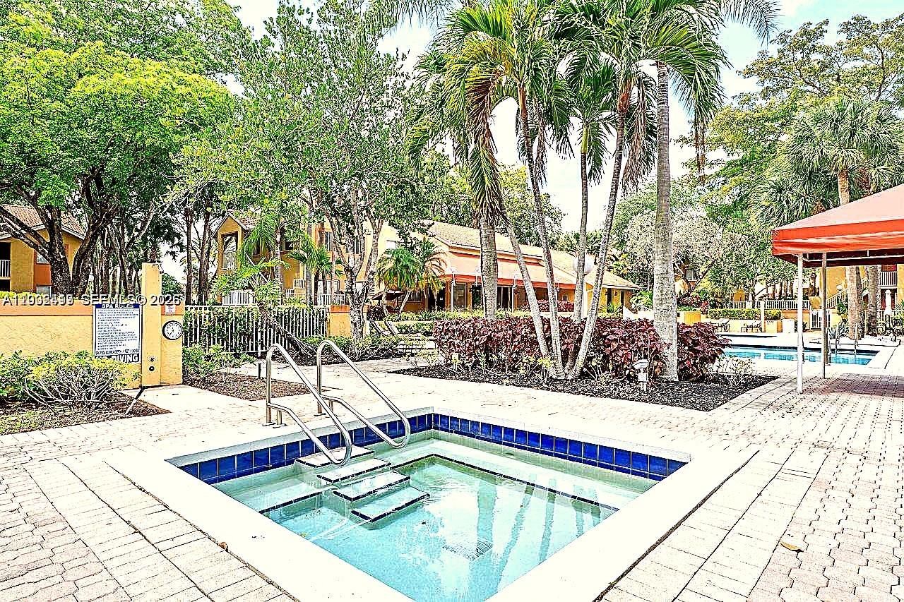 1122 Coral Club Dr, Unit 1122, Coral Springs, FL 33071 Photo