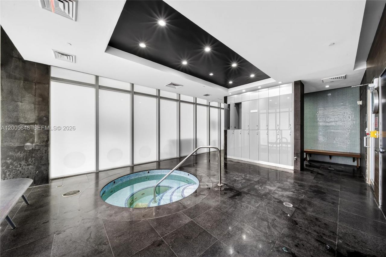 500 Brickell Ave , Unit 501, Miami, FL 33131 Photo