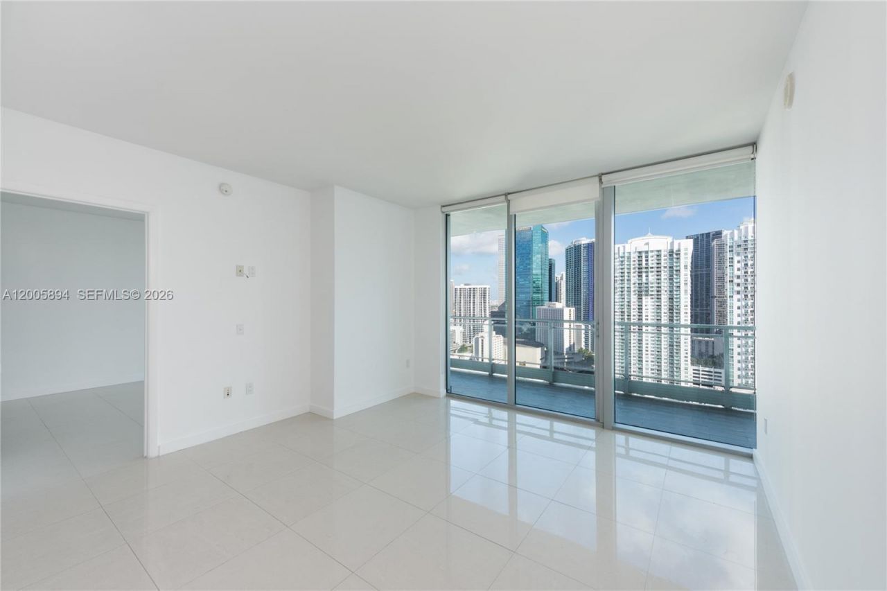 92 SW 3rd St, Unit 4612, Miami, FL 33130 Photo