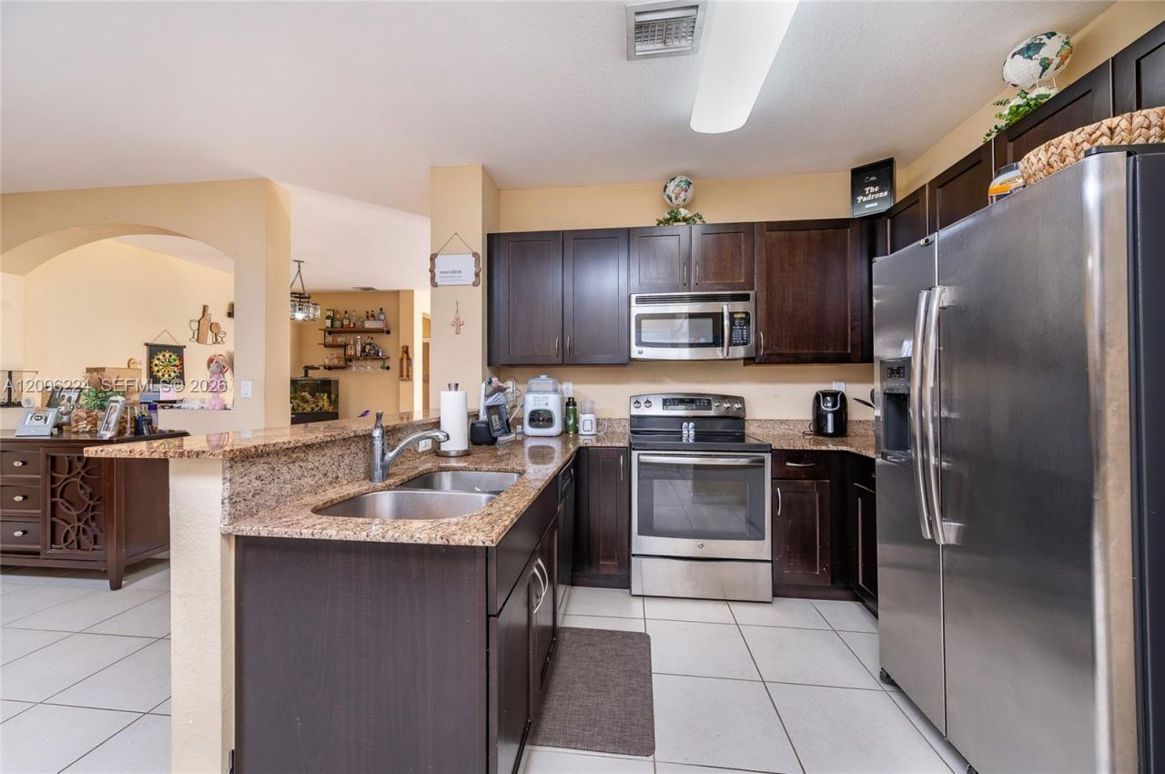 27524 SW 140th Ave, Homestead, FL 33032 Photo