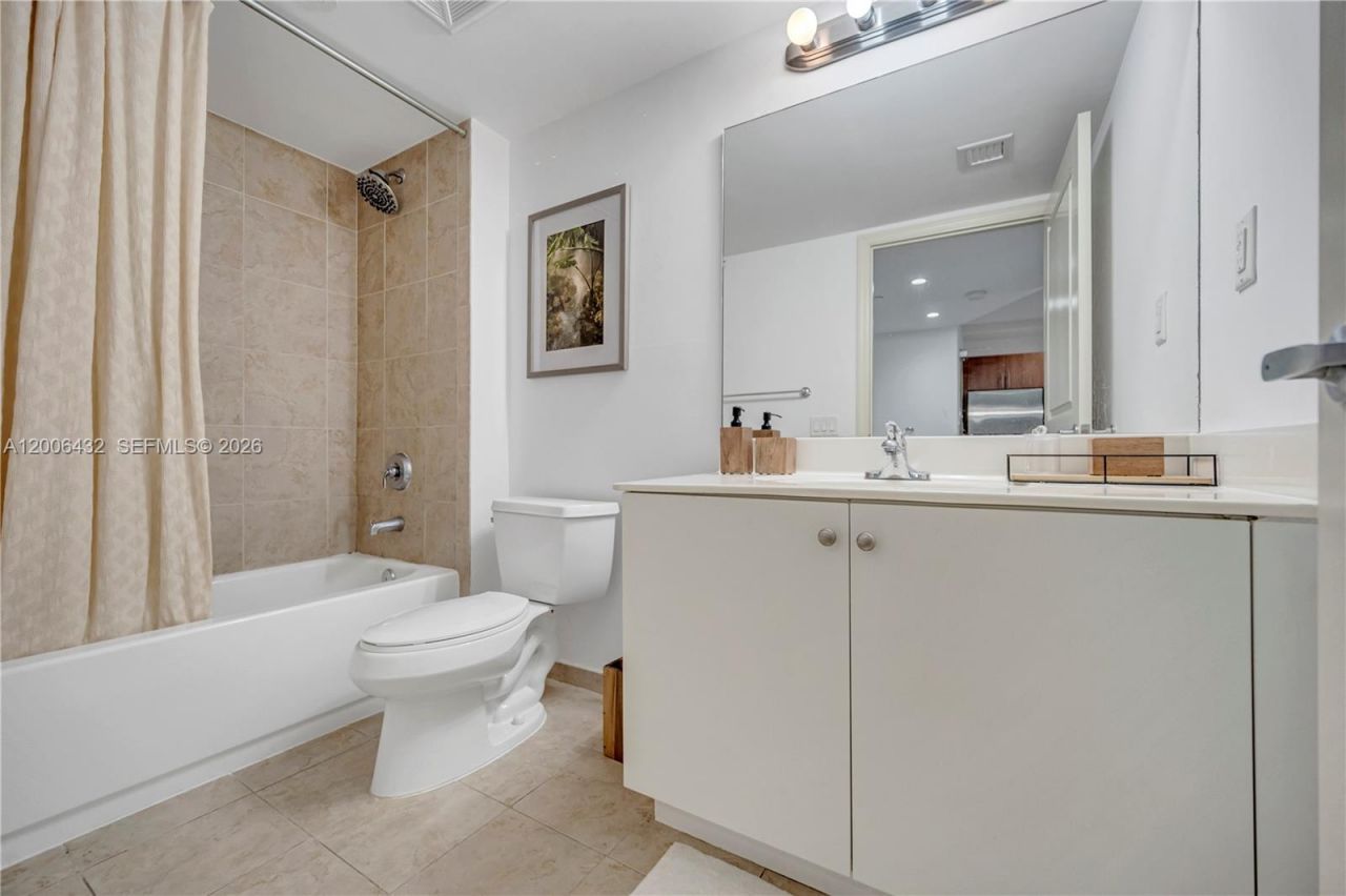 111 E Flagler St , Unit 506, Miami, FL 33131 Photo