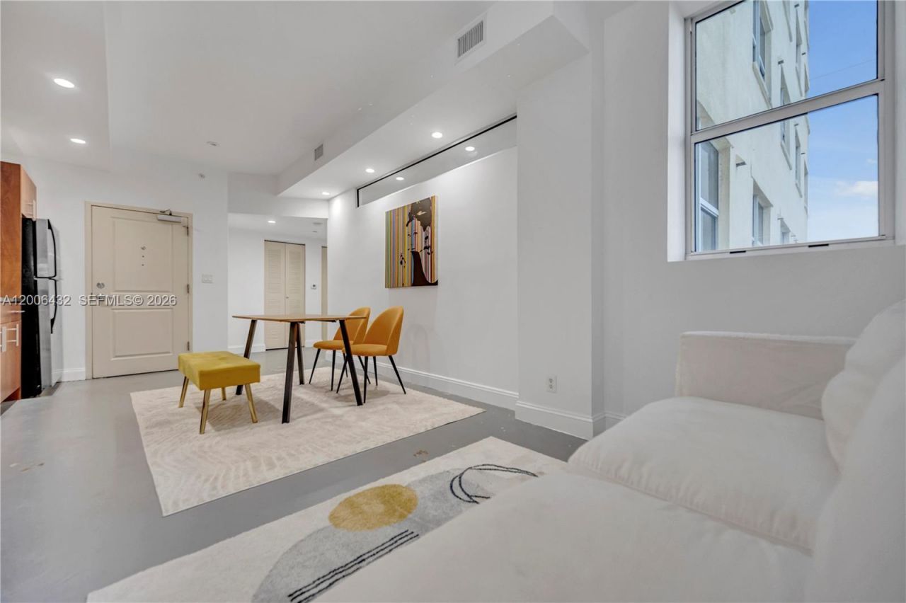 111 E Flagler St , Unit 506, Miami, FL 33131 Photo