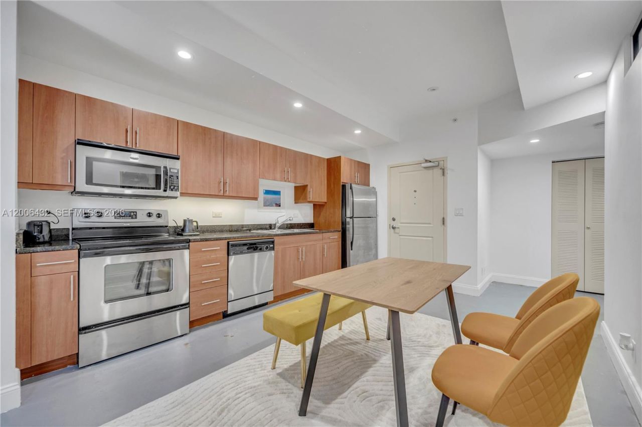 111 E Flagler St , Unit 506, Miami, FL 33131 Photo