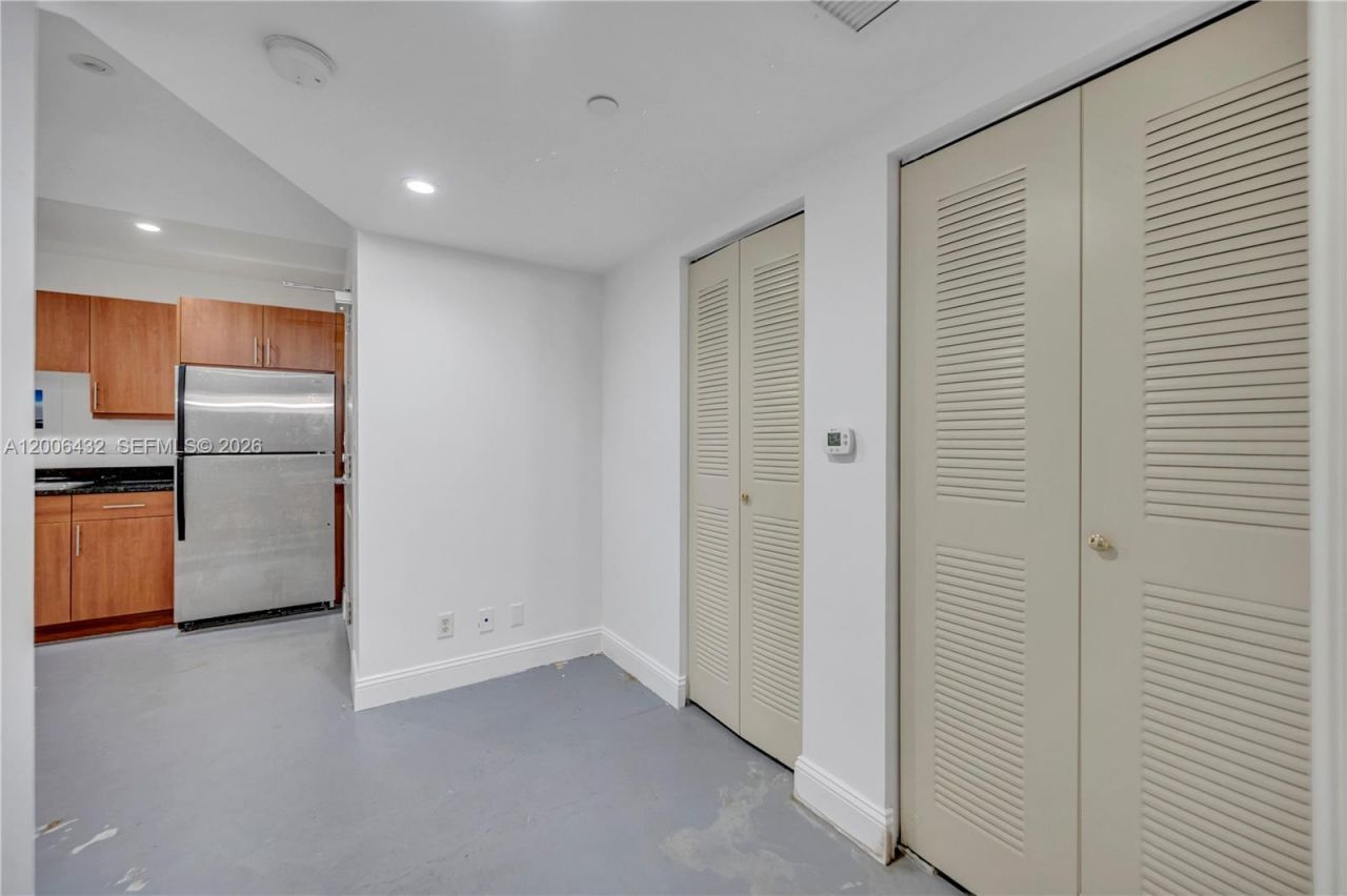 111 E Flagler St , Unit 506, Miami, FL 33131 Photo
