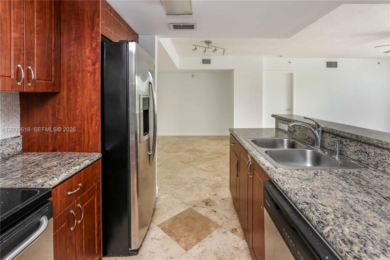 1555 N Treasure Dr, Unit 206, North Bay Village, FL 33141 Photo