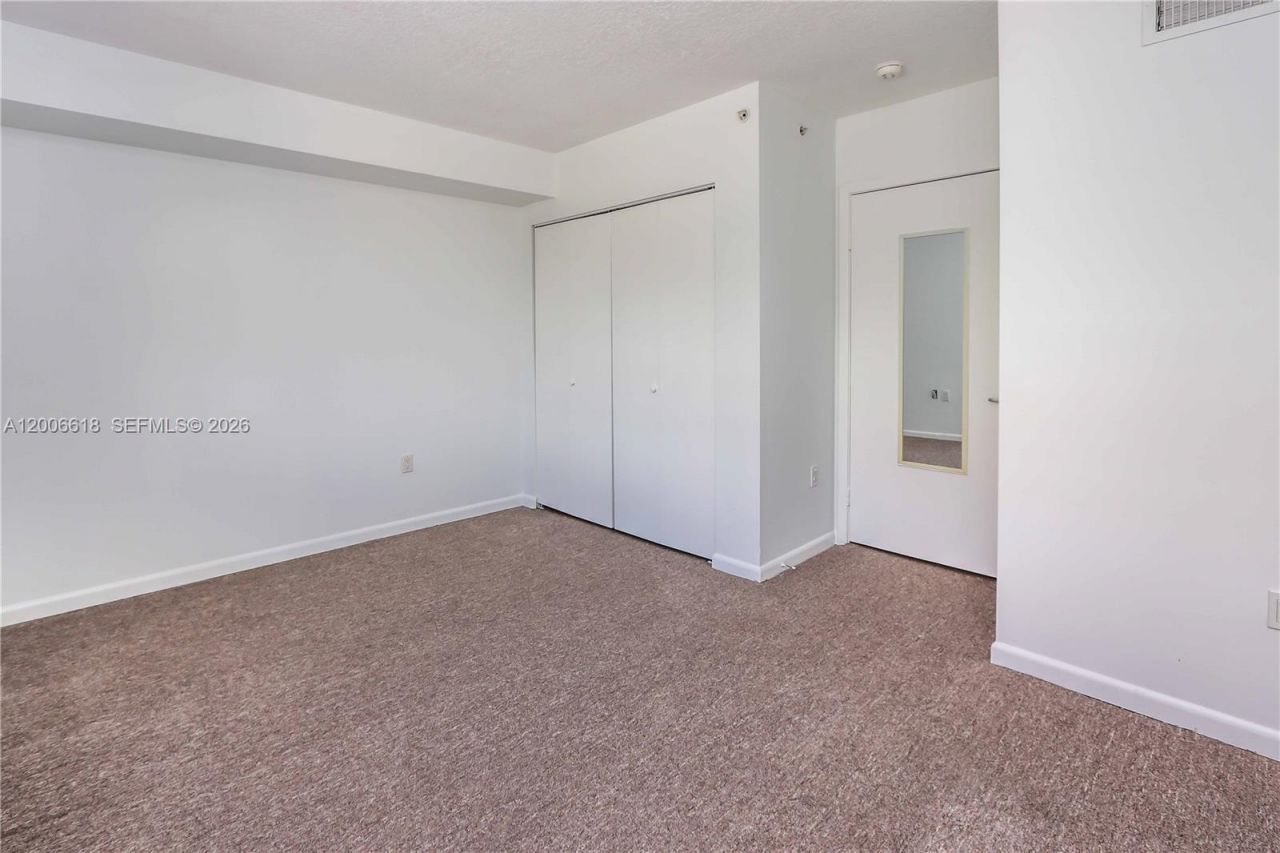 1555 N Treasure Dr, Unit 206, North Bay Village, FL 33141 Photo