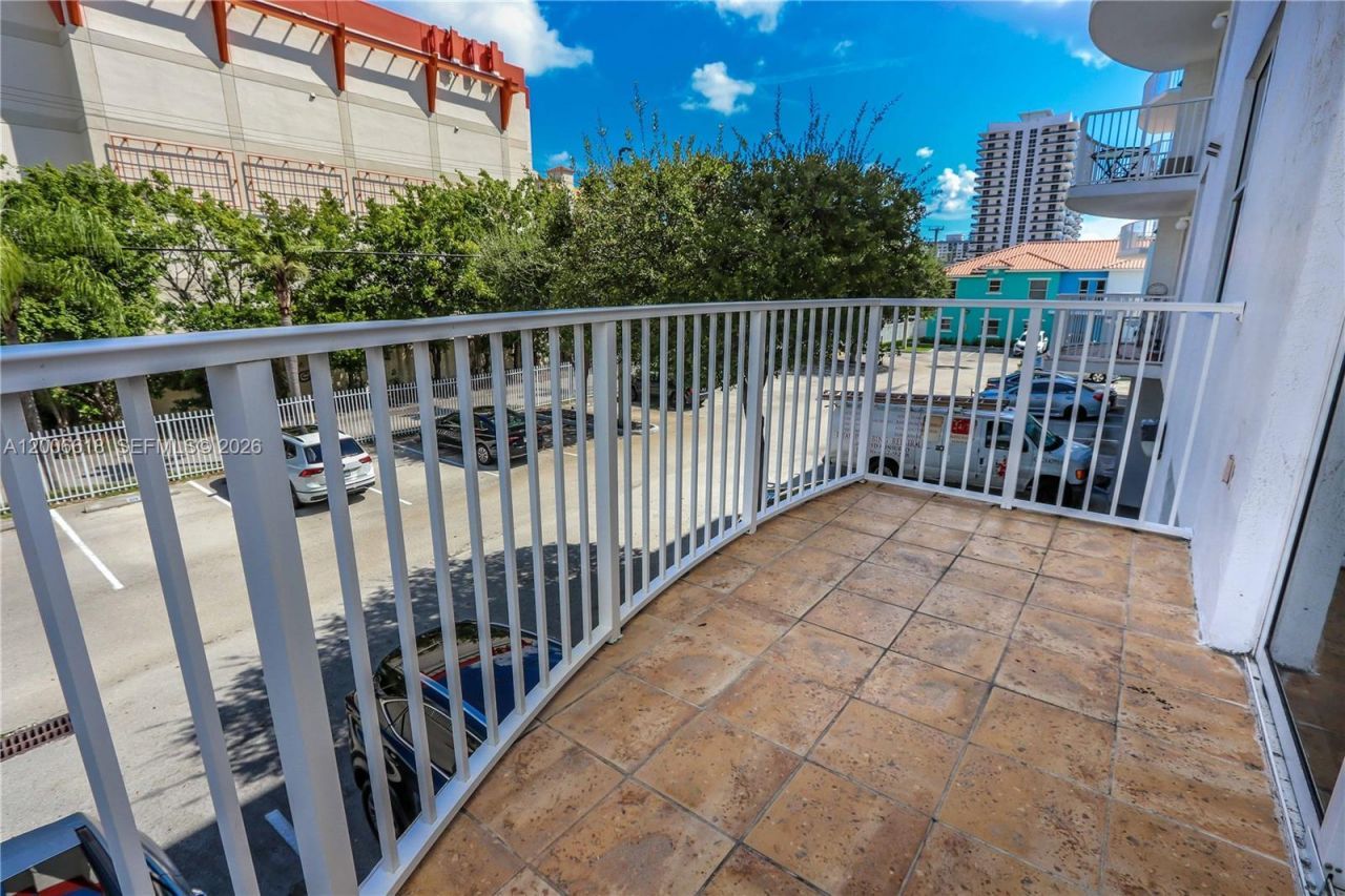 1555 N Treasure Dr, Unit 206, North Bay Village, FL 33141 Photo