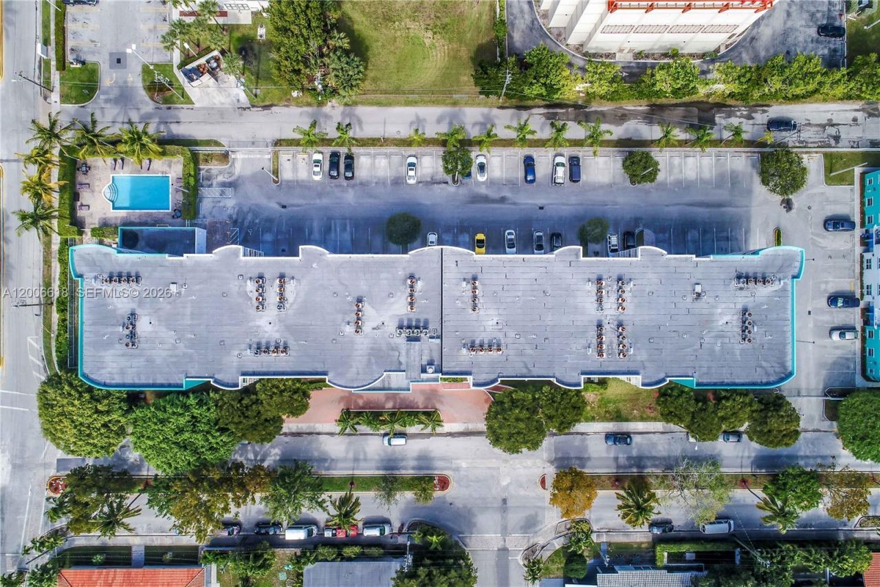 1555 N Treasure Dr, Unit 206, North Bay Village, FL 33141 Photo