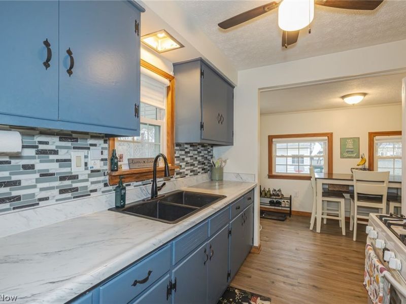 26901 Farringdon Avenue , Euclid, OH 44132 Photo 7