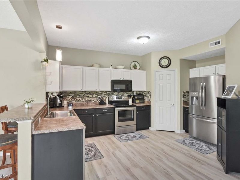 38479 Foxglen Avenue , Avon, OH 44011 Photo 19