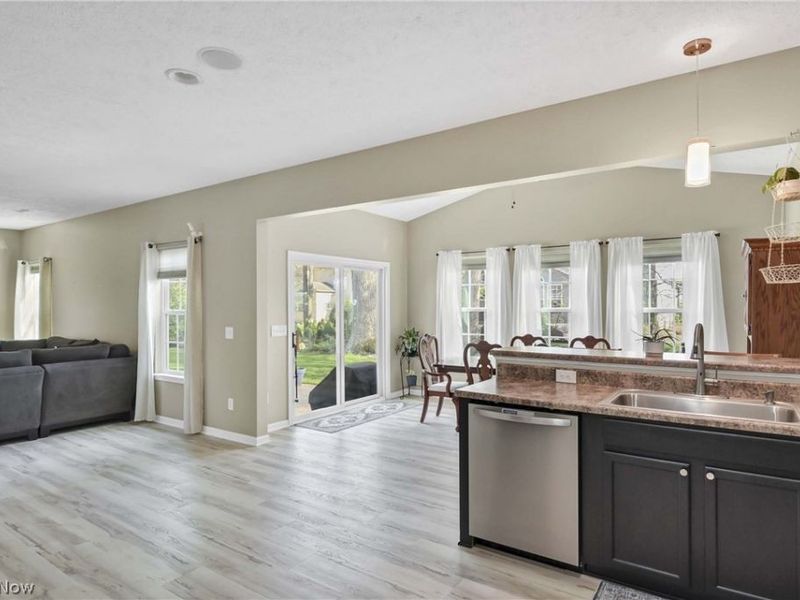 38479 Foxglen Avenue , Avon, OH 44011 Photo 20