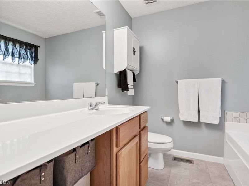 38479 Foxglen Avenue , Avon, OH 44011 Photo 35