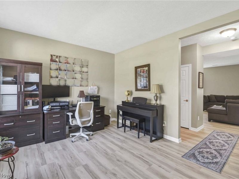 38479 Foxglen Avenue , Avon, OH 44011 Photo 8