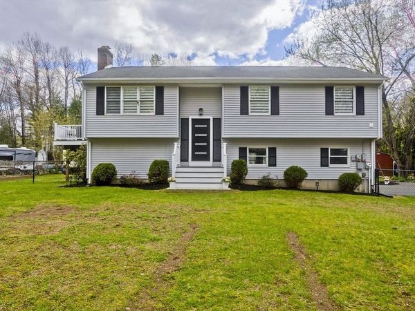 5 Pauline Cir, Southwick, MA 01077