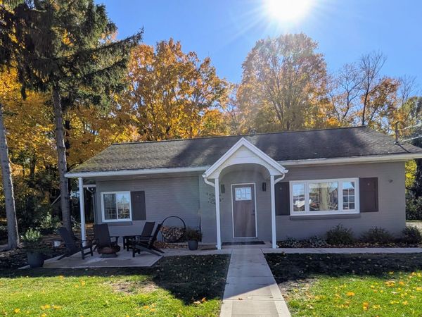 1674 S Shore Drive, Holland, MI 49423