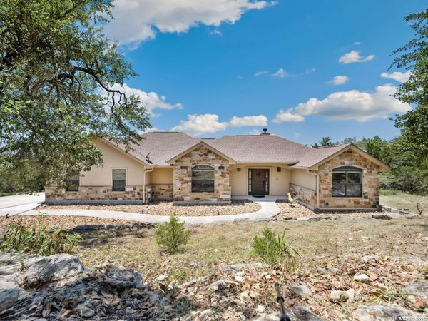 632 LASSO LOOP, Canyon Lake, TX 78133