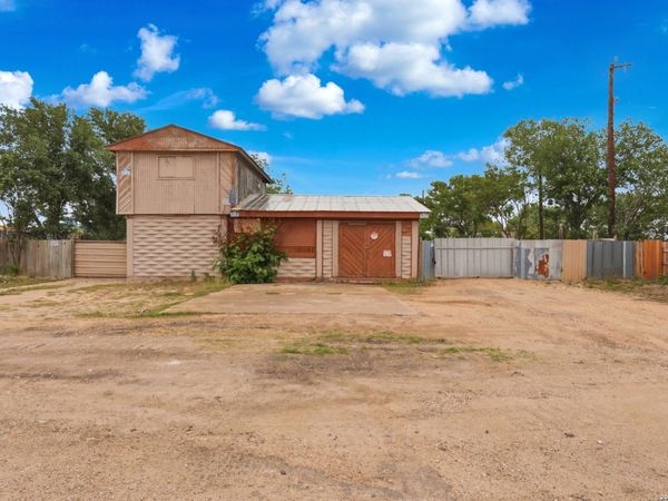 9446 S Presa, San Antonio, TX 78223