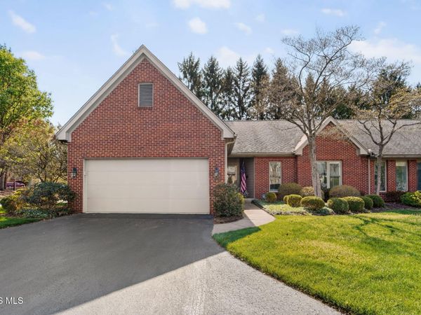 20 Main St Circle , Sylvania, OH 43560