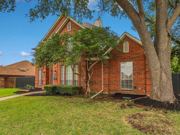 1900 Golden Trail, Carrollton, TX 75010